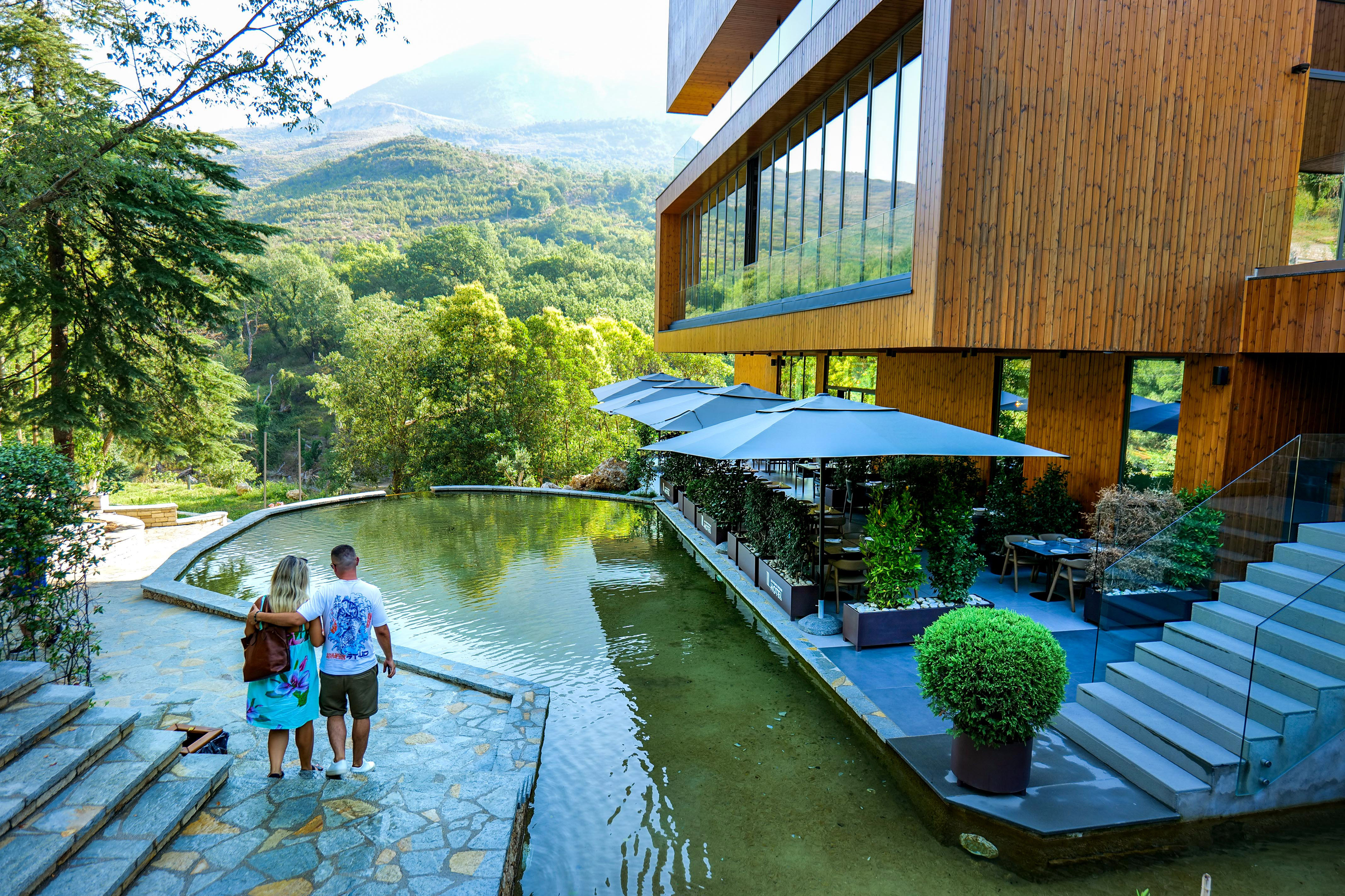 Vendi më i mirë për festime në Shqipëri: Uji i Ftohtë Tepelenë